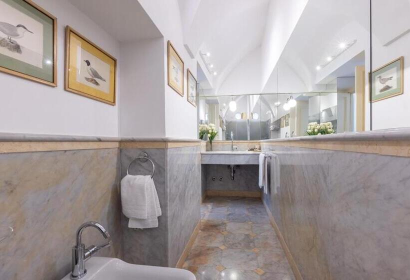 Номер Deluxe Вид на Сад, Relais Villa Savarese