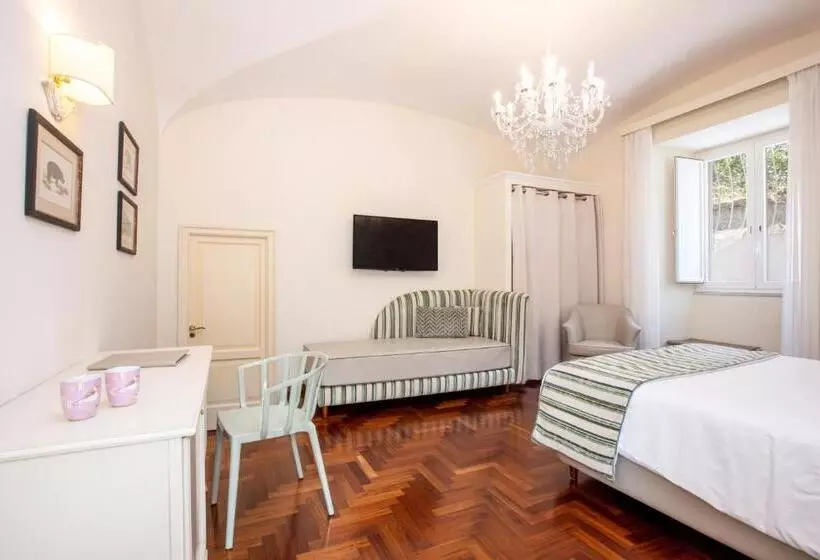 اتاق لوکس با چشم‌انداز باغ, Relais Villa Savarese