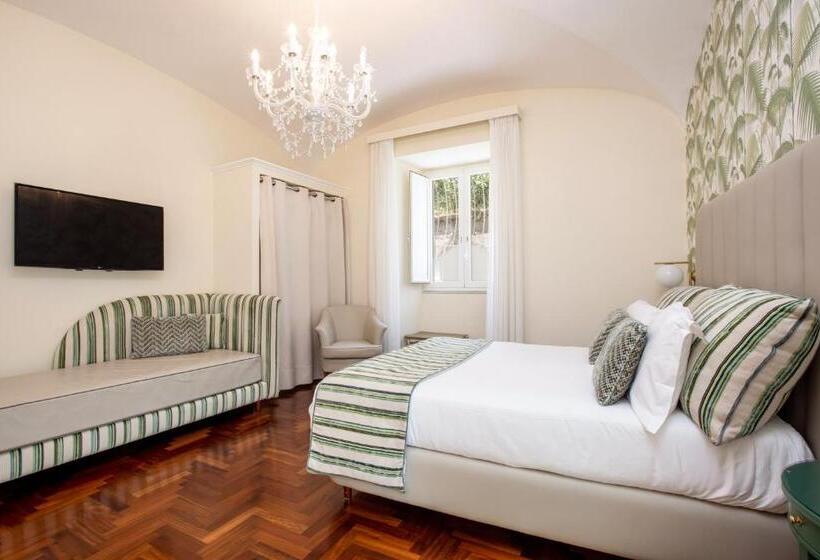 Номер Deluxe Вид на Сад, Relais Villa Savarese