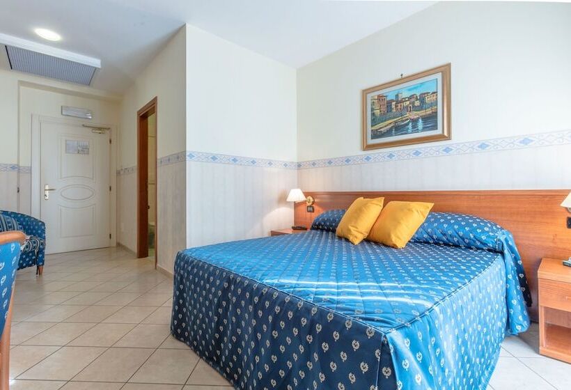 スタンダードルーム, Traiano