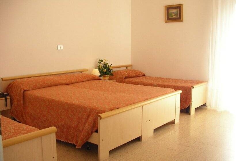 غرفة قياسية رباعية, Trovatore