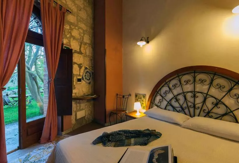 Superior Room with Terrace, Villa Dei Papiri Fonte Ciane