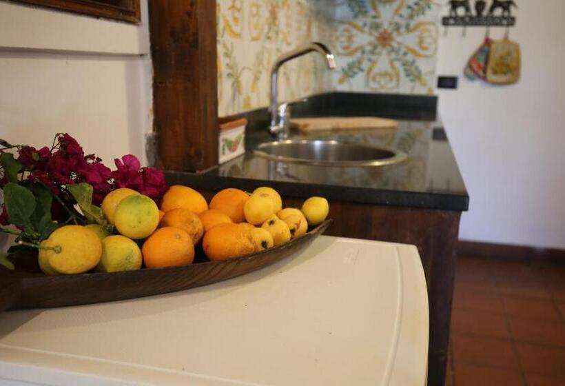 스위트, Villa Dei Papiri Fonte Ciane