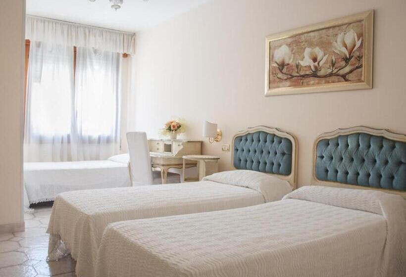 חדר סטנדרט לשלושה, Villa Serena