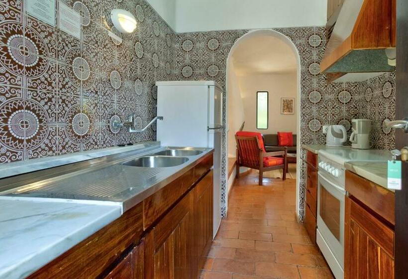 بانگلوی استاندارد, Quinta Do Paraiso  Al