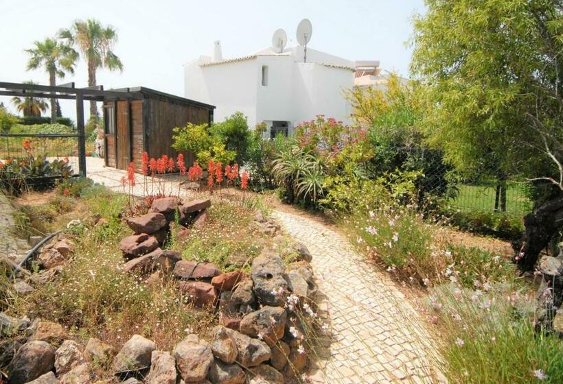 بانگلوی استاندارد, Quinta Do Paraiso  Al