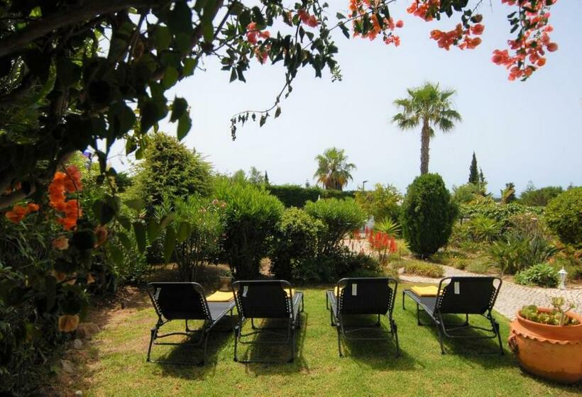 بانگلوی استاندارد, Quinta Do Paraiso  Al