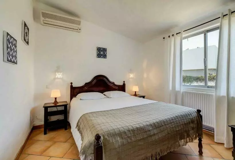 بانگلوی استاندارد, Quinta Do Paraiso  Al