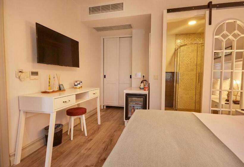 디럭스 룸, Alabora