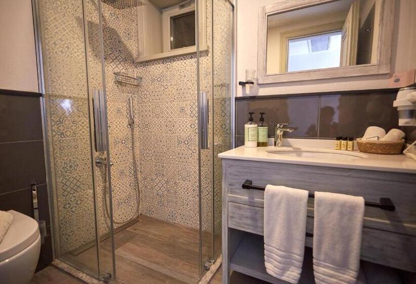 디럭스 룸, Alabora