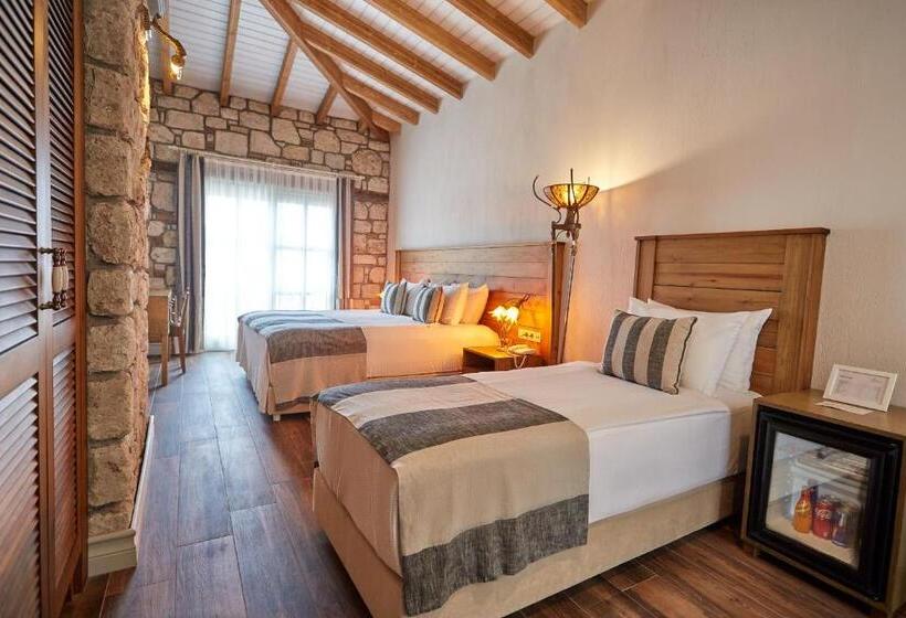 디럭스 트리플 룸, Alabora