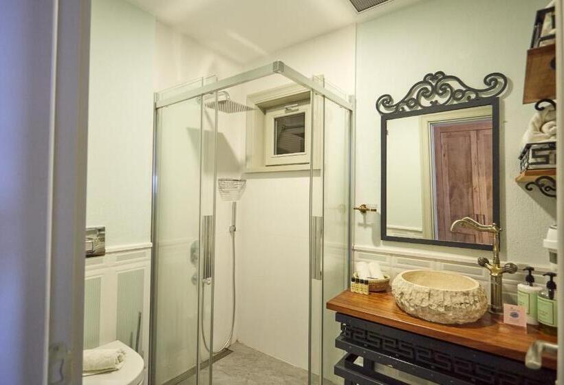 디럭스 룸, Alabora