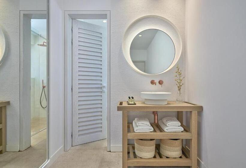 带海景及按摩浴缸标准房间, Once In Mykonos  Designed For Adults