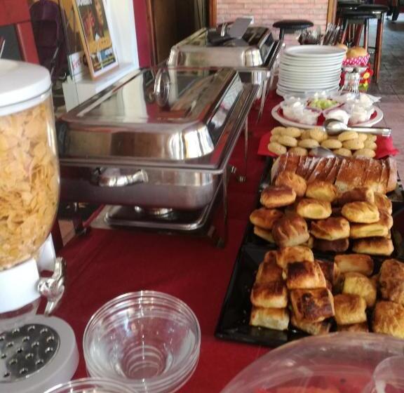 침실 2개 아파트, Damia