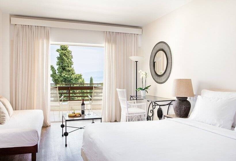 Номер Superior Вид на Море с Балконом, Grecotel Luxme Daphnila Bay