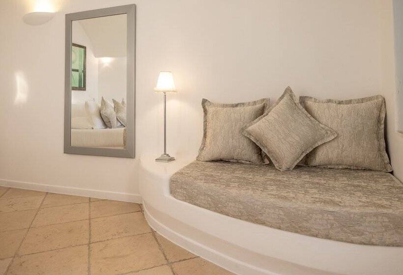 جناح, Above Blue Suites