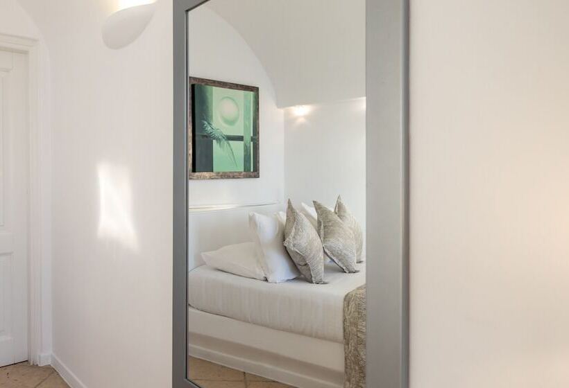 جناح, Above Blue Suites