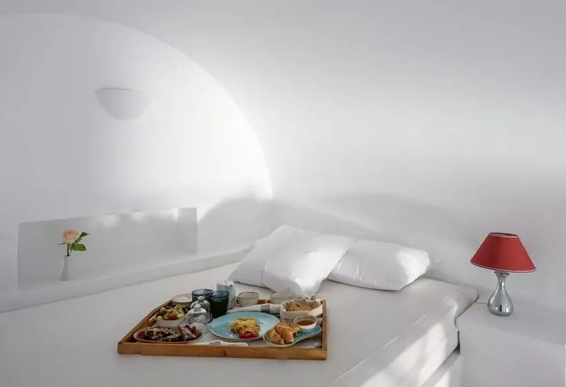 ویلای 1 خوابه, Above Blue Suites