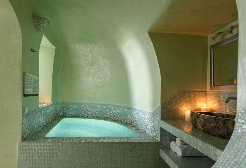 جناح, Above Blue Suites