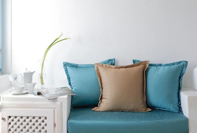 جناح, Above Blue Suites