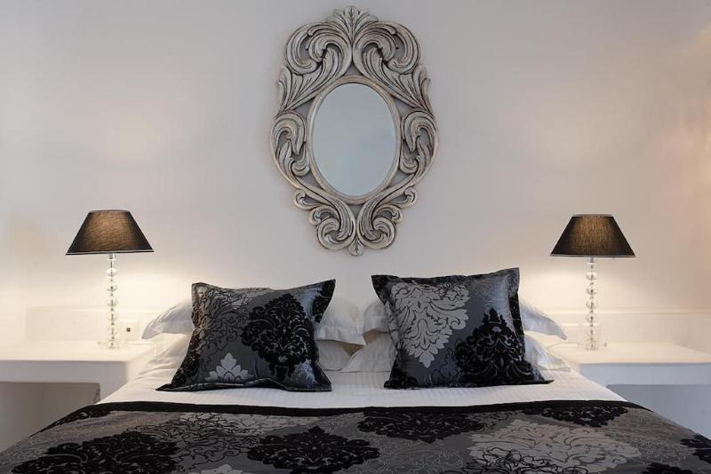 ‫فيلا غرفة نوم واحدة, Above Blue Suites