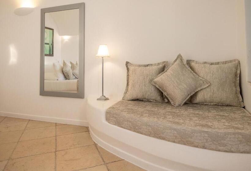 جناح, Above Blue Suites