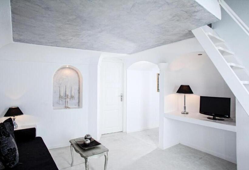 ‫فيلا غرفة نوم واحدة, Above Blue Suites