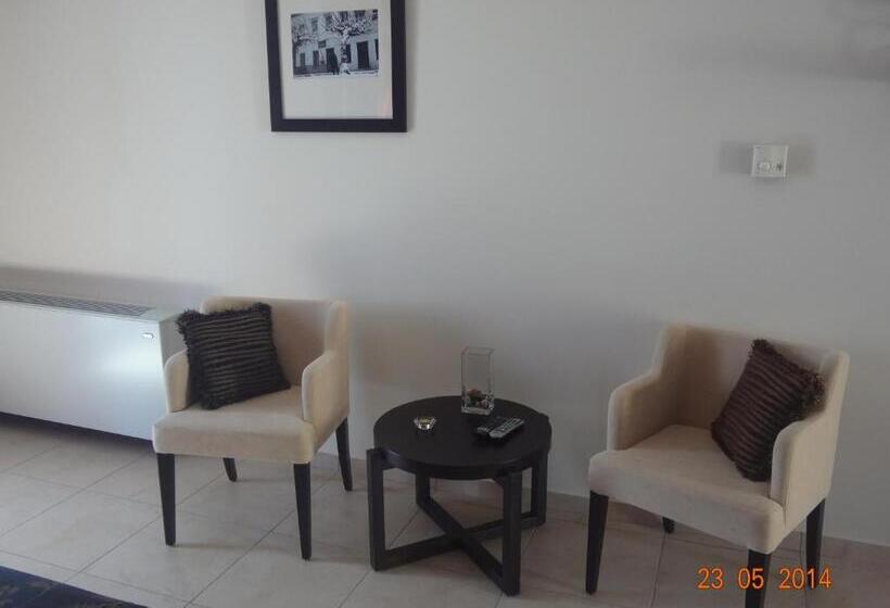 パノラミックビュースタンダードルーム, Aegea