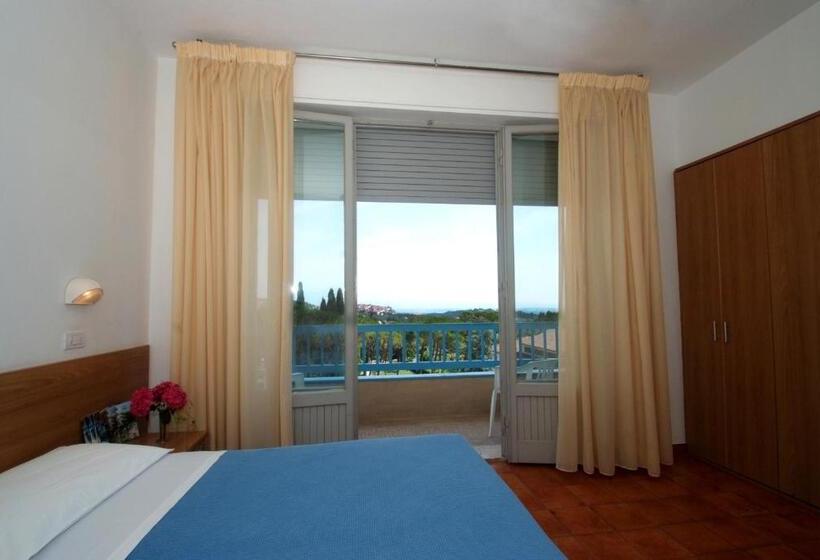 スタンダード４人部屋, Albergo Le Sorgenti
