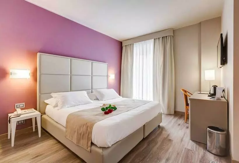 اتاق سوپریور با بالکن, Best Western Hotel Imperiale