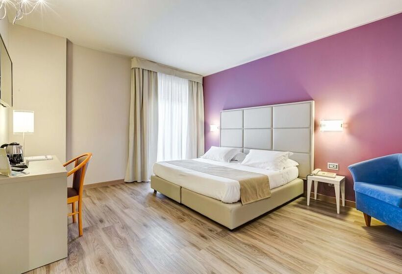 バルコニー付きスーペリアルーム, Best Western Hotel Imperiale