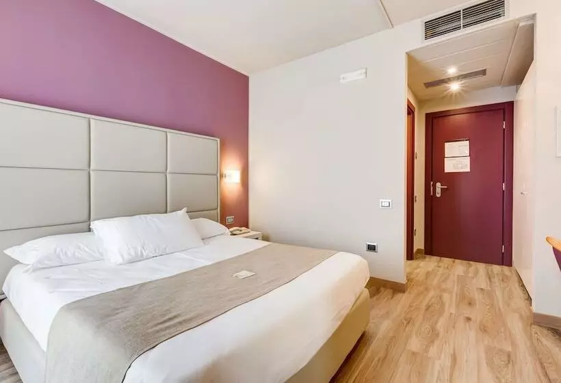 اتاق سوپریور با بالکن, Best Western Hotel Imperiale