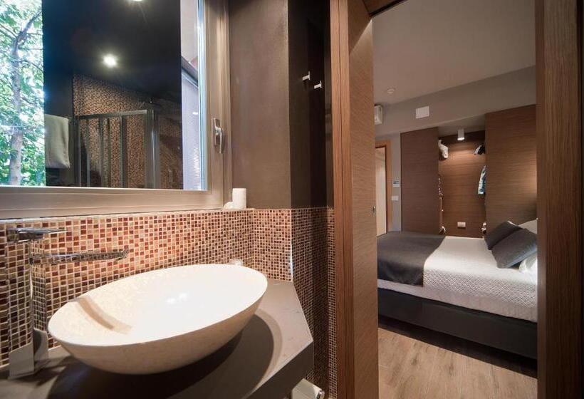 اتاق استاندارد با بالکن, Carla