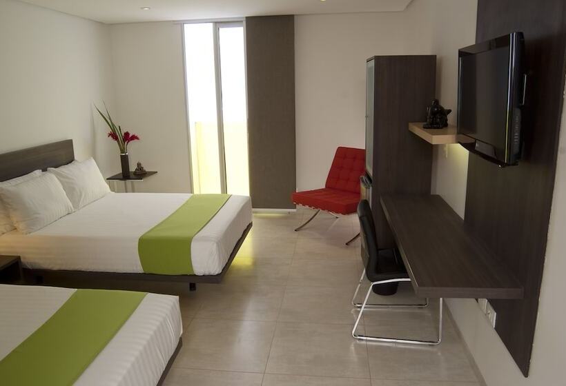 带2个双人床的标准工作室, Casa Blanca