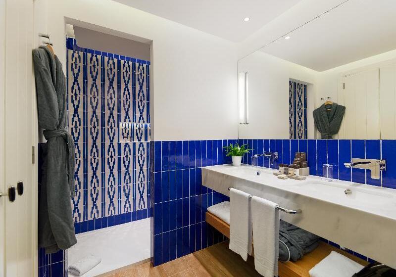 Номер Стандарт, Catania Town