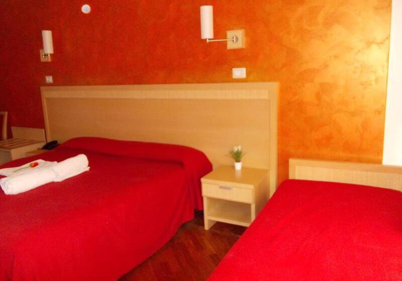 Четырехместный Номер Стандарт, Catania Town