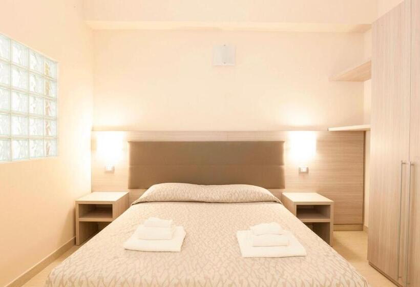 标准工作室, Diano Sporting Apartments