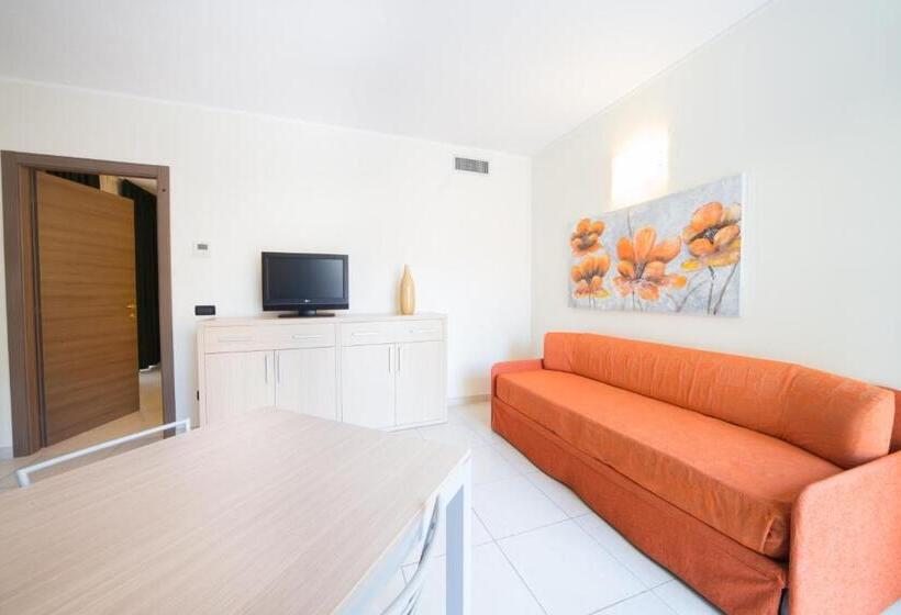 带1个卧室的公寓, Diano Sporting Apartments