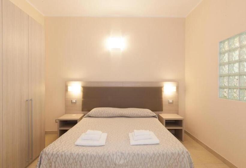 带1个卧室带花园景观的公寓, Diano Sporting Apartments