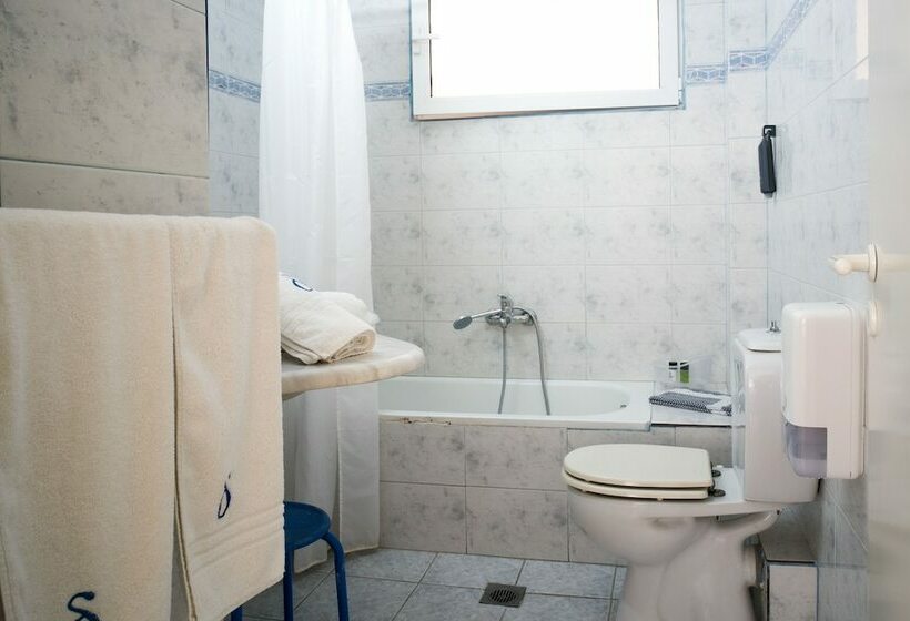 패밀리 스위트, Dryades