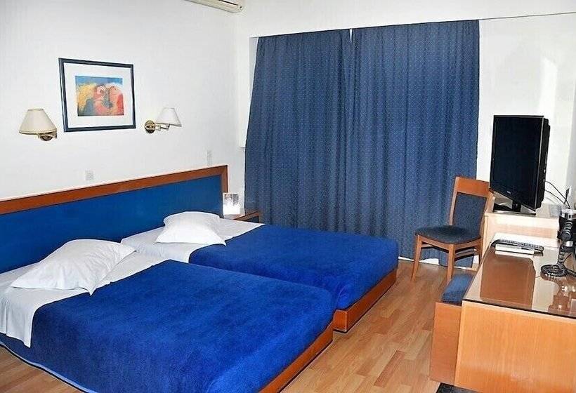 スタンダードルーム, Elena