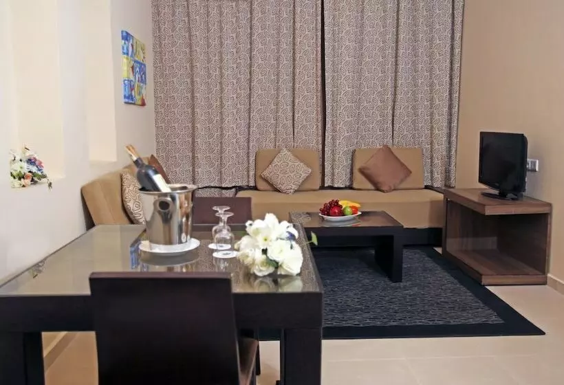 استودیو خانوادگی, Labranda Targa Aqua Parc