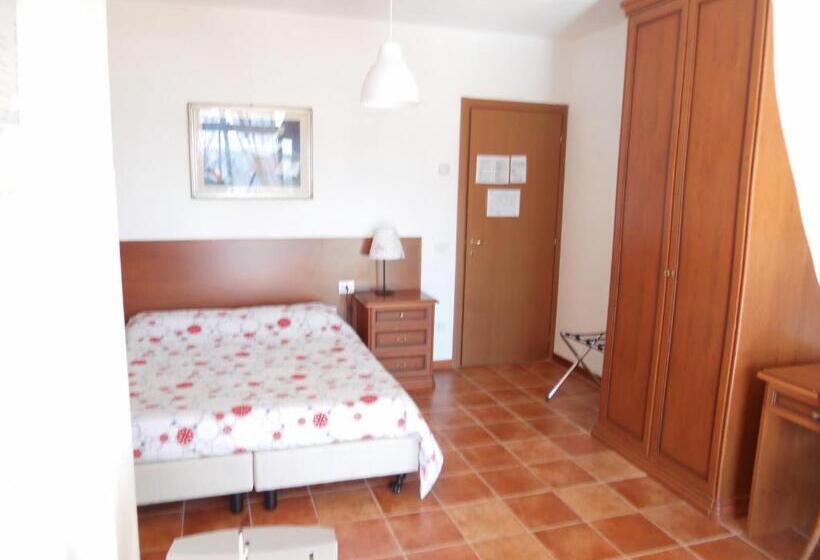 Comfort room with balcony, Madonna Della Neve