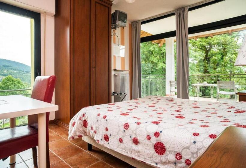 Comfort room with balcony, Madonna Della Neve