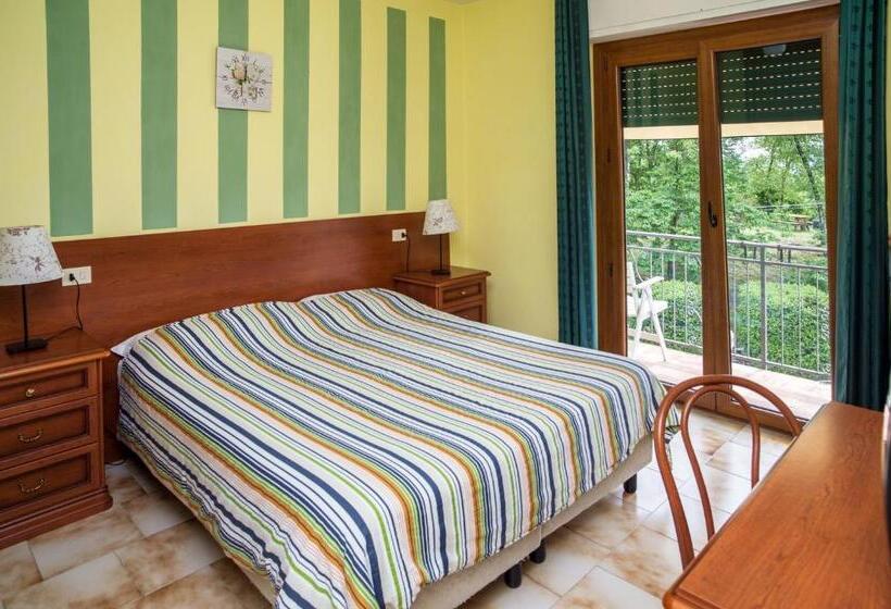 غرفة قياسية مزوَّدة بشُرفة, Madonna Della Neve