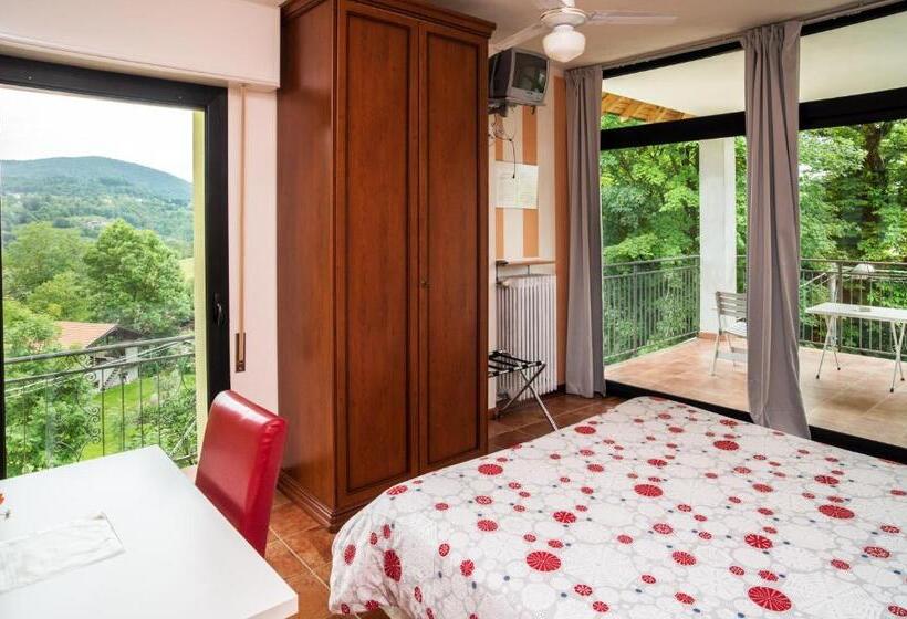 Comfort room with balcony, Madonna Della Neve