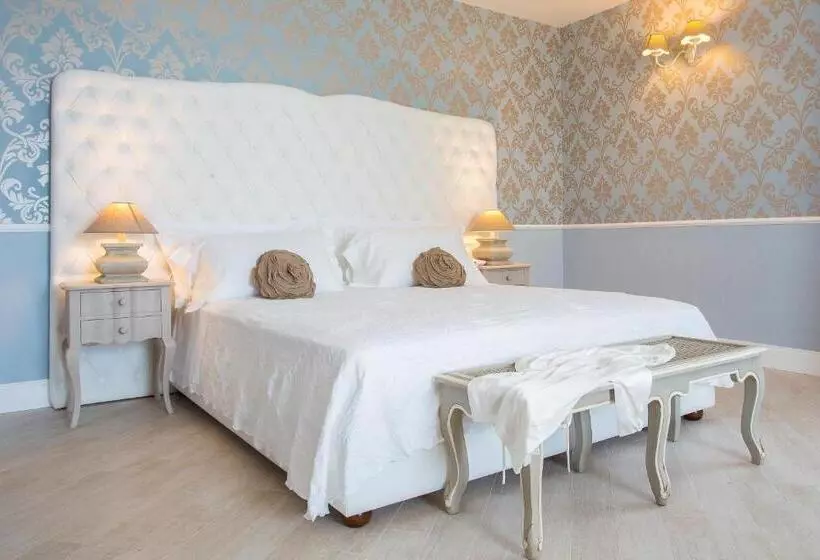 سوئیت با وان آب گرم, Marina Holiday & Spa