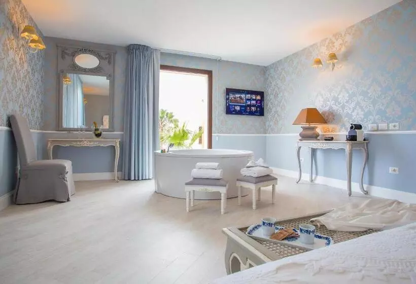 سوئیت با وان آب گرم, Marina Holiday & Spa