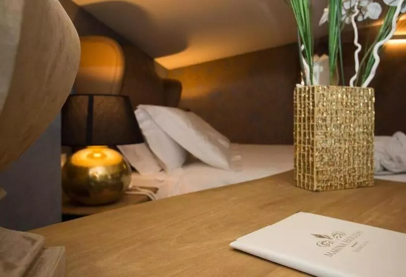سوییت لوکس, Marina Holiday & Spa