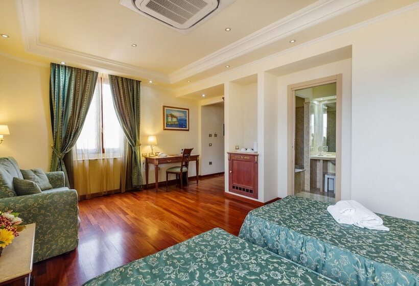 غرفة سوبيريور, Panorama